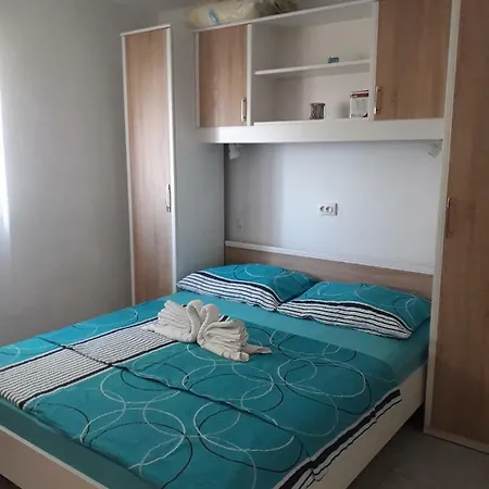 Apartment Apartman Kapor Baska Voda